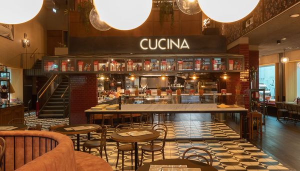 L'Osteria Basel Innenansicht Cucina der Pizzeria