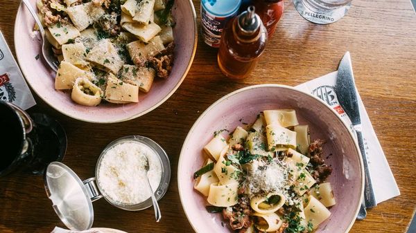 Hausgemachte Pasta, Paccheri Salsiccia Fresca
